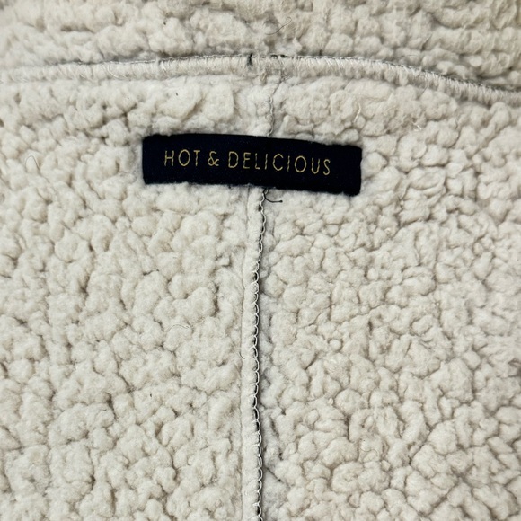 Hot & Delicious Sherpa Faux Shearling Vest M - Picture 6 of 8